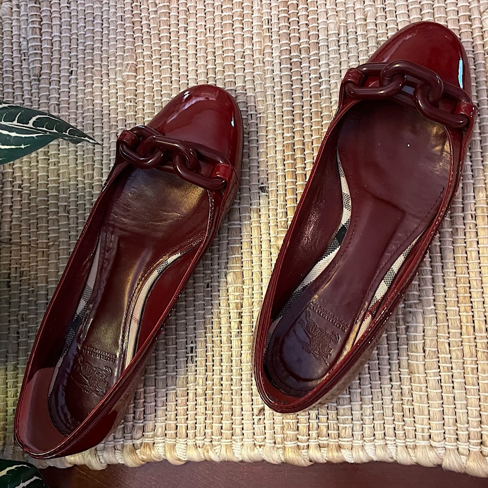 Burberry patent leather flats